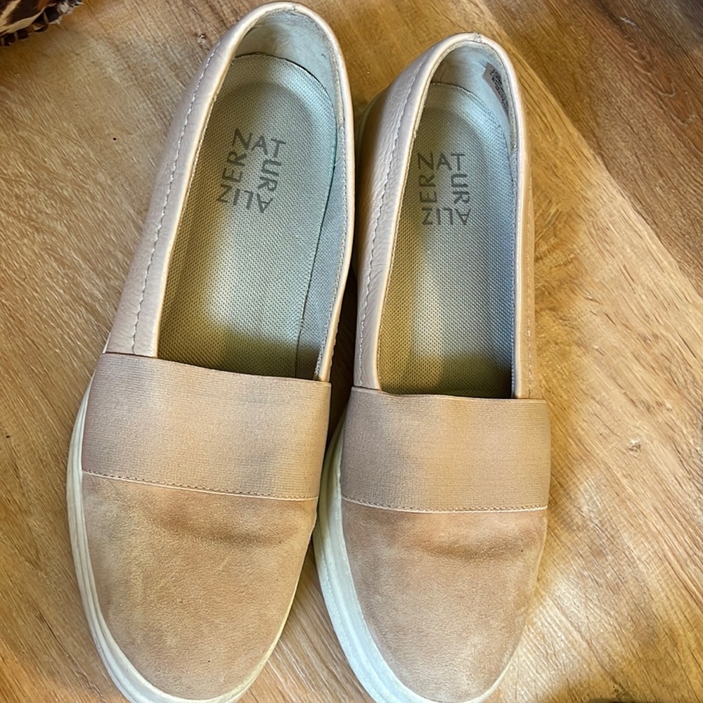 Tan leather/ suede flats